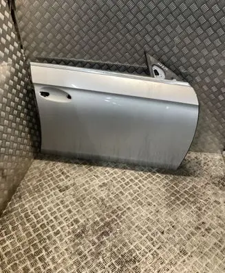 Door (2 Door Coupe)
