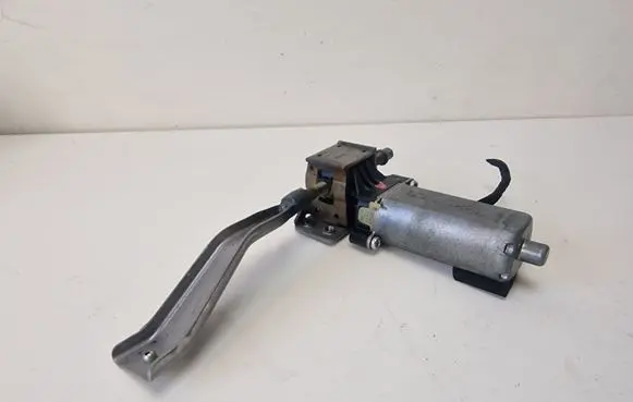 Audi A8 S8 D3 4E Seat adjustment motor 0390203218