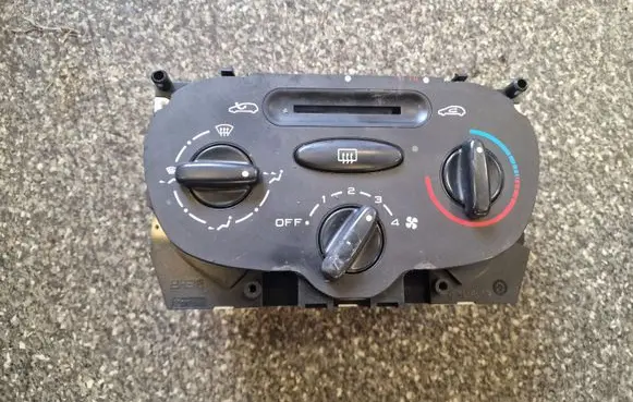 Peugeot 206 Climate control unit