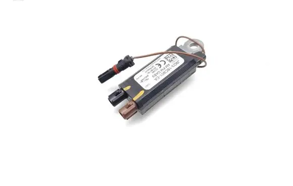 Jaguar I-Pace Aerial antenna amplifier J9D3-18C901-EA AM-FM-DAB3
