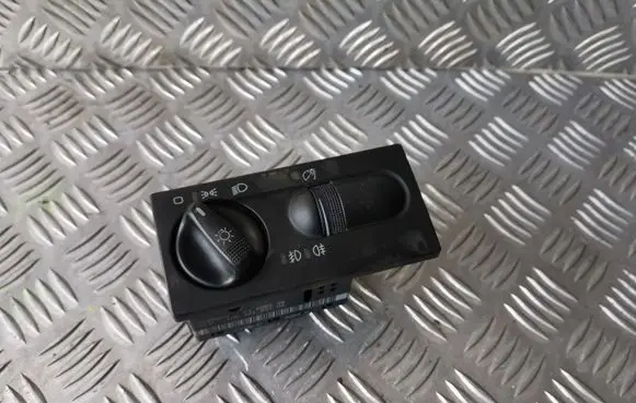 Volkswagen Golf III Light switch 1H6941531AG