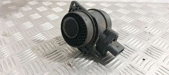 Volkswagen Golf V Mass air flow meter 038906461B