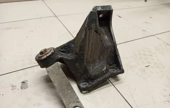 Audi A6 S6 C4 4A Gearbox mount 4A0399114E