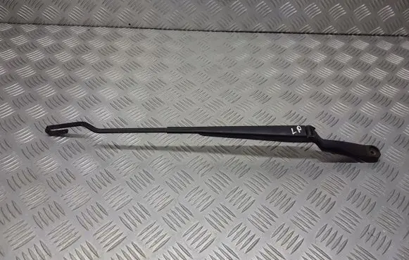 Audi A3 S3 8L Front wiper blade arm