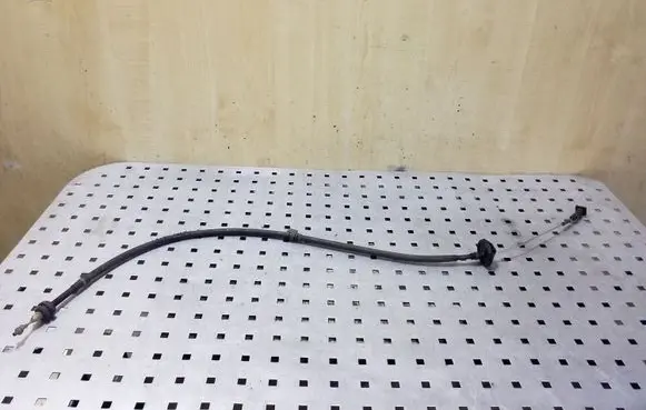 Audi 80 90 S2 B4 Throttle cable 8A1721555D