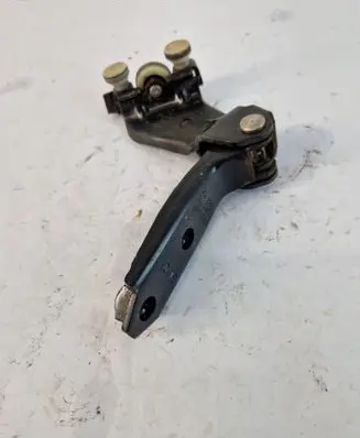 Volkswagen Caddy Sliding door upper roller guide/hinge 2K0843336A