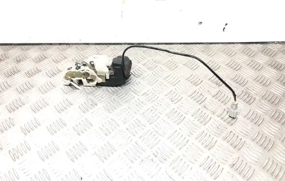 Honda CR-V Rear door lock