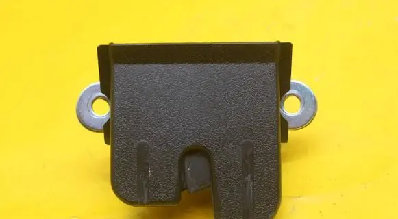 Volkswagen Golf Plus Tailgate/trunk/boot lock/catch/latch 56624088