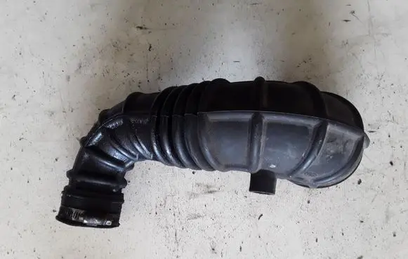 KIA Carnival Air intake hose/pipe OK51C13340