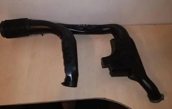 Volvo XC90 Engine coolant pipe/hose 30636760 A127