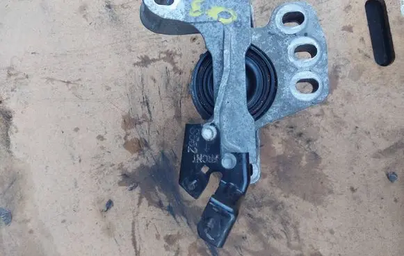 Mazda CX-3 Engine mount vacuum valve K3811