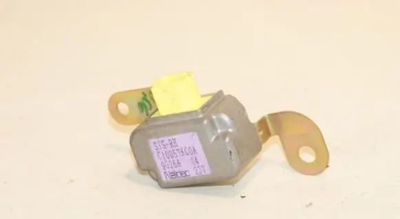 Mazda Premacy Airbag deployment crash/impact sensor C10057KC0A C10073350
