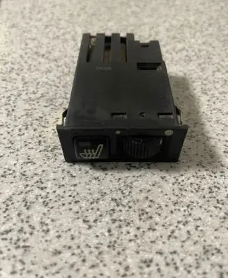 BMW 5 E39 Seat heating switch 61318352259 03055000 459500
