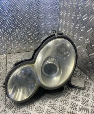 Mercedes-Benz C W203 Headlight/headlamp 15664100 XENON