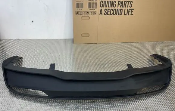 Tesla Model 3 Rear bumper lower part trim SH230926A6178