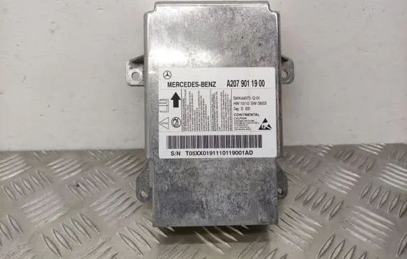 Mercedes-Benz E C207 W207 Airbag control unit/module A2079011900