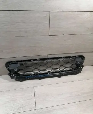 Mini Cooper Countryman R60 Front bumper upper radiator grill 9477043