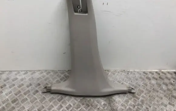 Chrysler 300 - 300C Other interior part 0UM23BD1AH