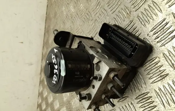 Volkswagen Multivan T4 ABS Pump 7E0614517D