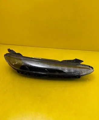 Hyundai Kona I Headlight/headlamp 92208J9600