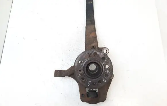 Mercedes-Benz R W251 Front wheel hub 01060644
