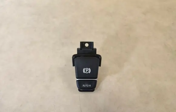 BMW 6 G32 Gran Turismo Hand parking brake switch 61319109311