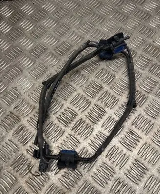 BMW 6 F12 F13 Windshield washer spray nozzle 7230188
