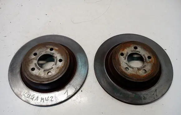 Ford Kuga II Brake discs and calipers set TARCZE
