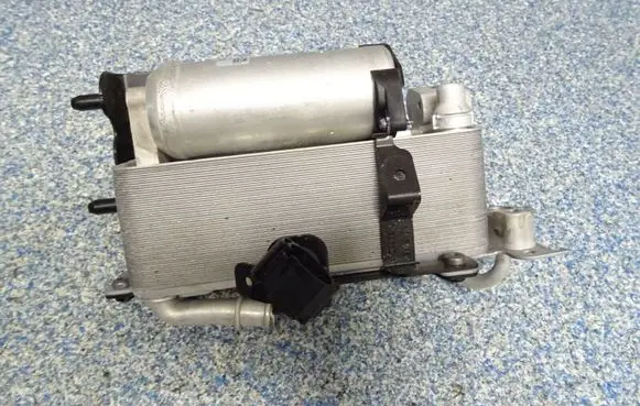 BMW X3M F97 Air conditioning (A/C) air dryer 8075560