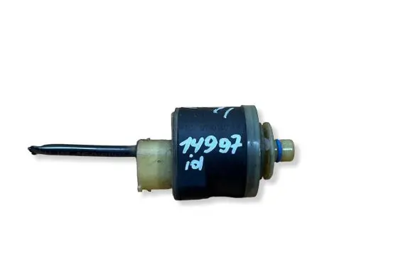 BMW 3 E90 E91 Fuel filter heater 7802242 0710180179 0710290024