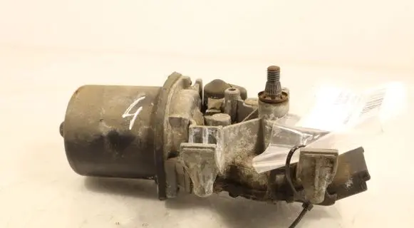 Renault Clio III Wiper motor V46070002