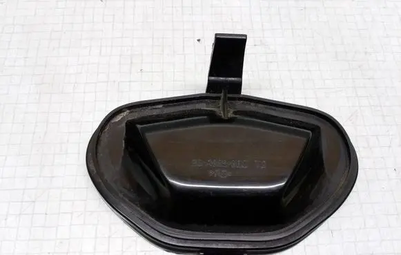 Opel Vectra C Headlight/headlamp dust cover