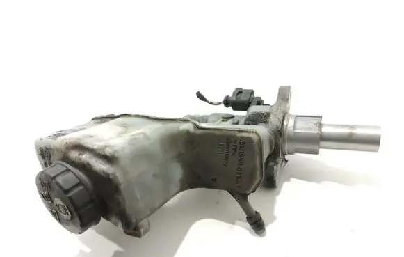 Skoda Octavia Mk3 (5E) Brake fluid reservoir 5Q2611301