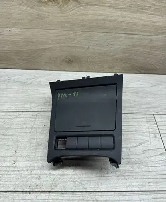 Volkswagen Golf VI Ashtray (front) 5K0863475a