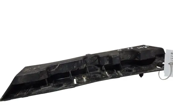 Front bumper mounting bracket