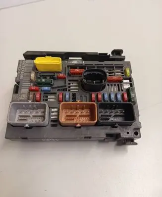 Citroen Jumpy Fuse module 9675878080