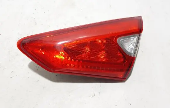 Nissan Pulsar Tailgate rear/tail lights 265503ZL5A