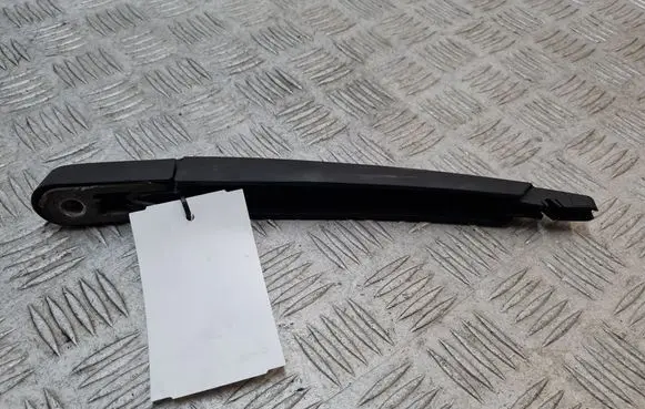 Nissan Juke I F15 Rear wiper blade arm 