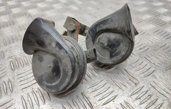 Skoda Fabia Mk2 (5J) Horn signal