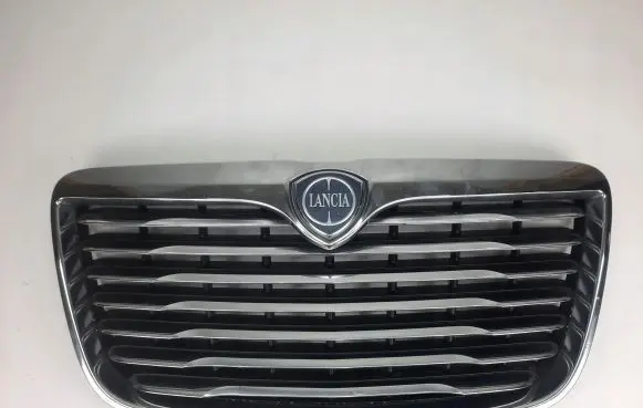 Lancia Thema Front bumper upper radiator grill 9402525