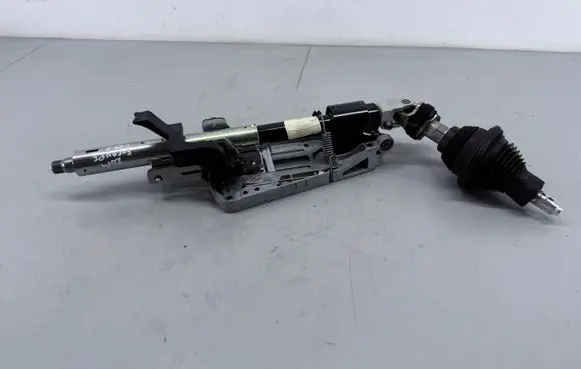 Mercedes-Benz E C207 W207 Steering wheel axle A2074600016 1417000327 207460004