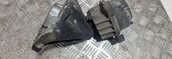 BMW 7 F01 F02 F03 F04 Engine mount bracket