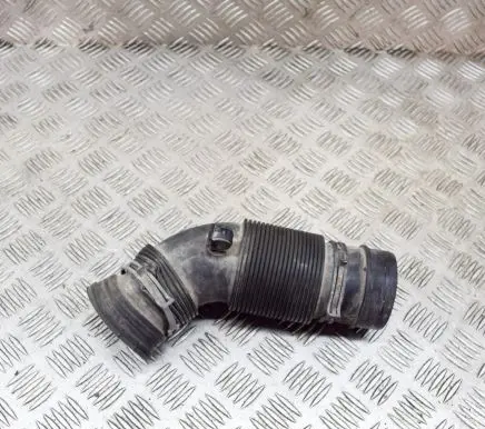 Audi Q7 4L Air intake duct part 7L8129684