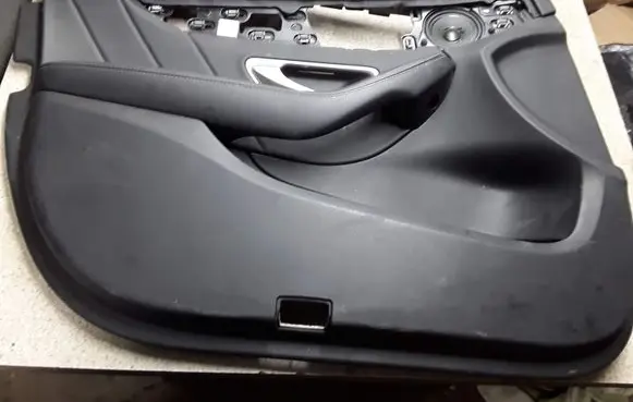 Mercedes-Benz C W205 Front door card panel trim A0028201901 2450902 JC2450902