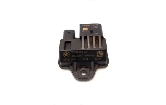 BMW 5 F10 F11 Glow plug pre-heat relay 7810856 0522120103 101115