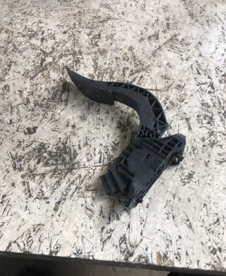 Audi A4 S4 B9 Accelerator throttle pedal 8W1723523