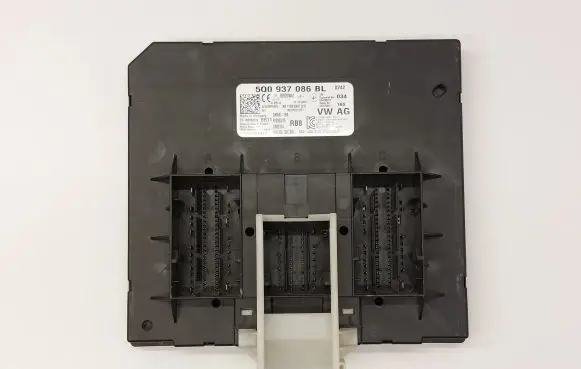 Volkswagen PASSAT B8 Comfort/convenience module 5Q0937086BL