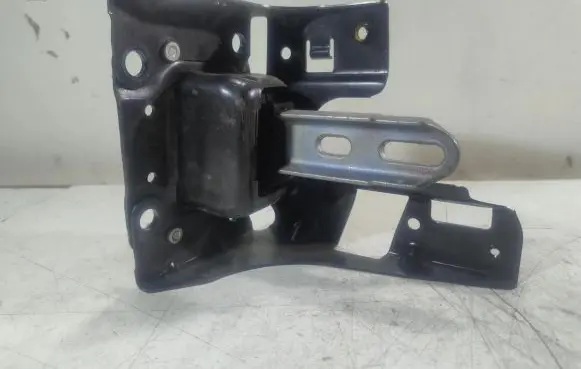 Citroen C4 Cactus Gearbox mounting bracket 9801521580