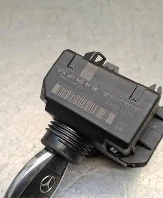 Mercedes-Benz E C207 W207 Ignition lock A2075450108 8026424751706175