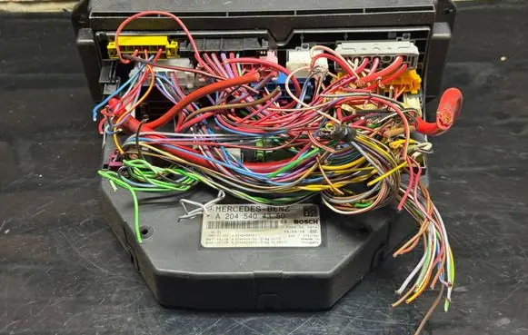 Mercedes-Benz C W204 SAM control unit A2045404350 A2045456001 A2044424100